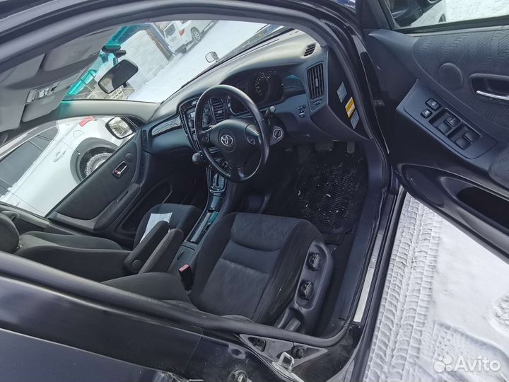 Салон в сборе Toyota Kluger V MCU25 1mzfe