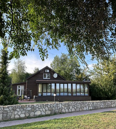 Дом 300 м² на участке 5 сот.