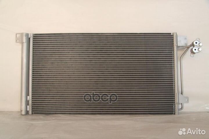 104604K Радиатор кондиционера VW Transporter