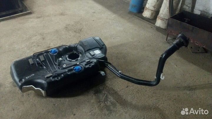 Бензобак лада веста