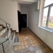 2-к. квартира, 100 м², 2/3 эт.