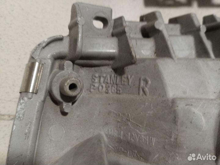 Фара противотуманная Mazda MPV LW3W LW5W