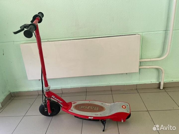 Электросамокат детский Razor E100