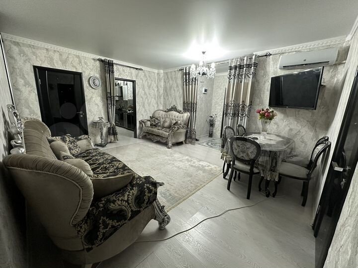 3-к. квартира, 100 м², 5/16 эт.