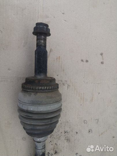 Привод (полуось) передний правый Toyota Camry