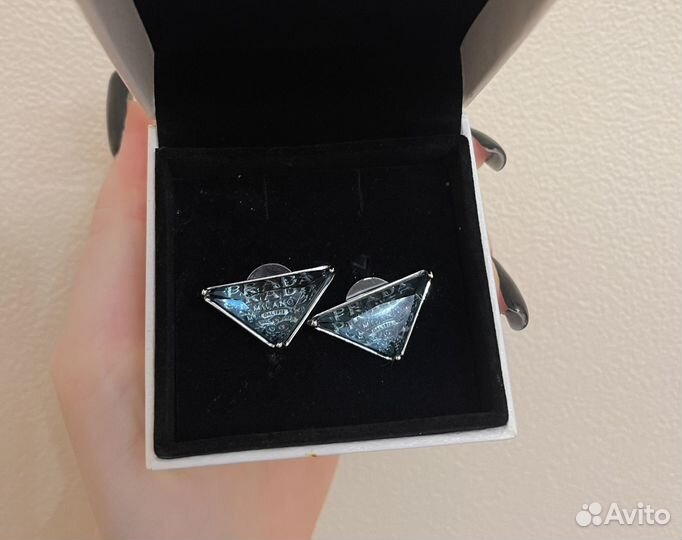 Серьги prada