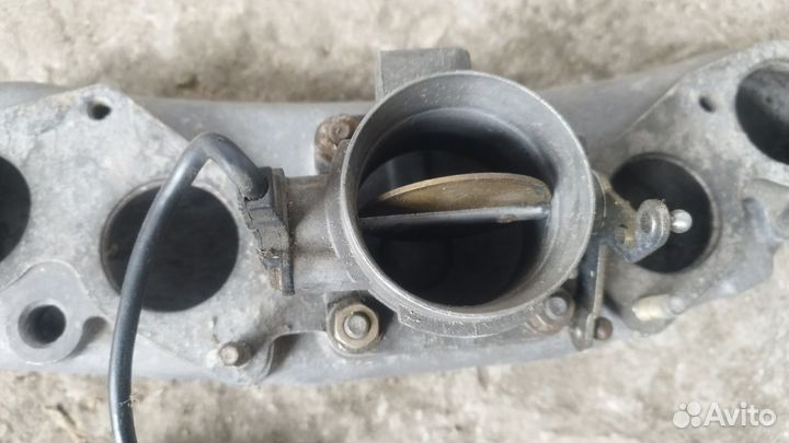 Впускной коллектор Mercedes W124 E 1984-1996