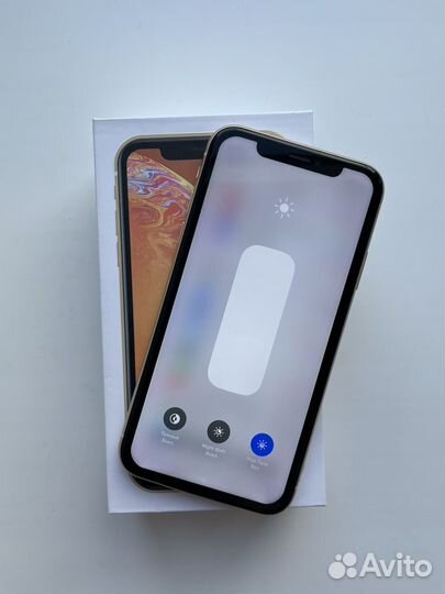 iPhone Xr, 64 ГБ