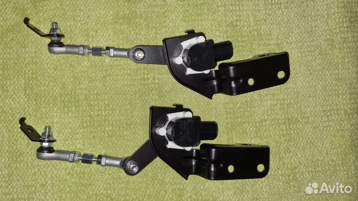 Датчик дорожного просвета Mitsubishi Pajero