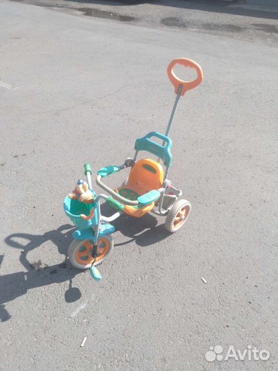 Трехколесный велосипед