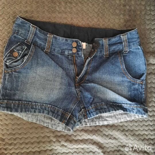 Женские шорты