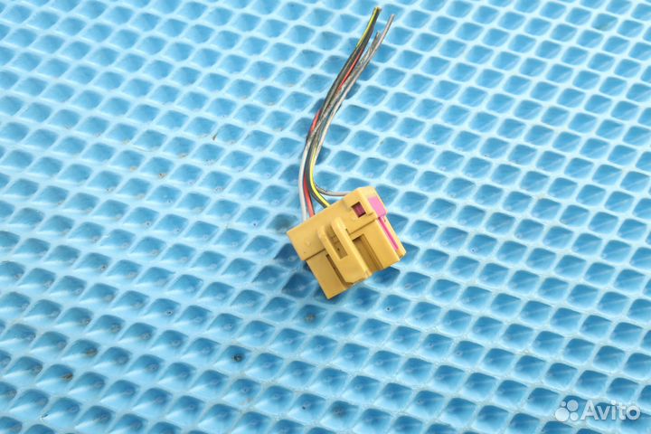 Разъем vag 1J0937731A