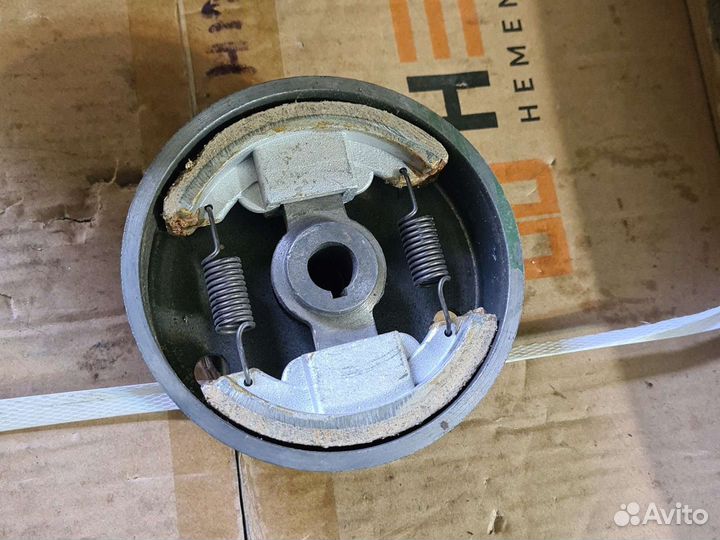 Сцепление центробежное под вал 15 мм