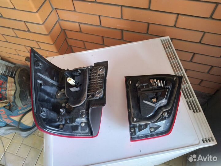 Задние фонари Ленд Крузер 200