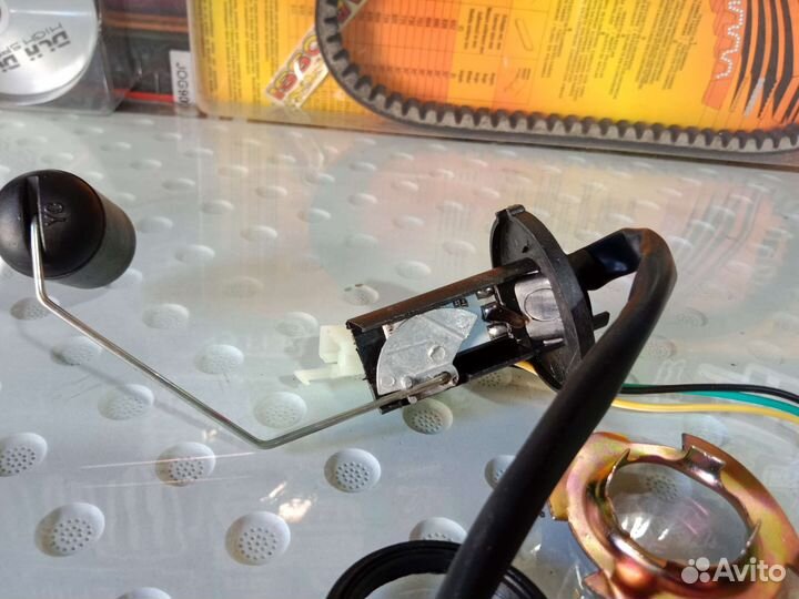 Датчик уровня топлива на скутер 50/80сс