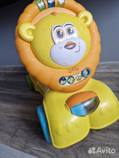 Машинка-каталка-самокат winfun Лев