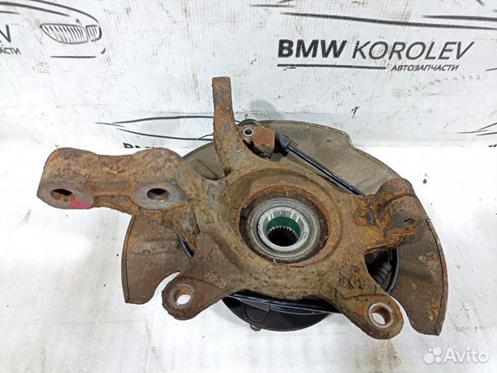 Поворотный кулак передний правый (2006-2013) Suzuk