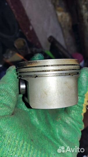 На kia спектра поршня кольца.Ниссан