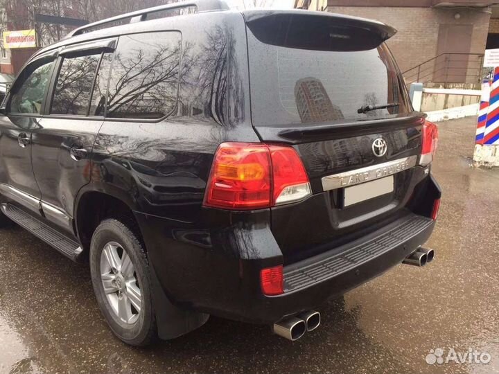 Спойлер Land Cruiser 200 07-15 под заднее стекло