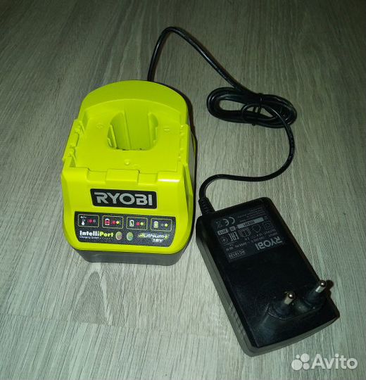 Зарядное устройство Ryobi RC18120 ONE+