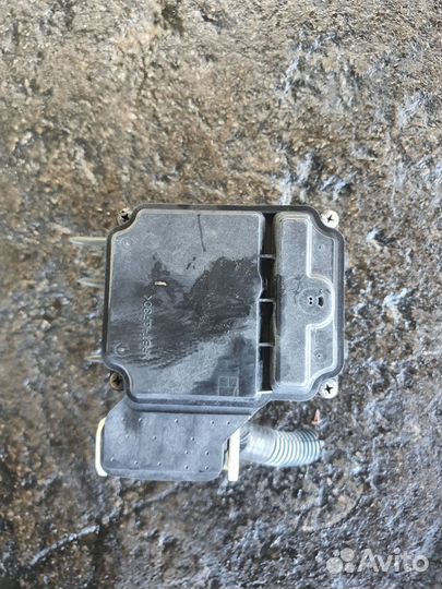 Блок ABS c Toyota Camry ACV30 2AZ-FE