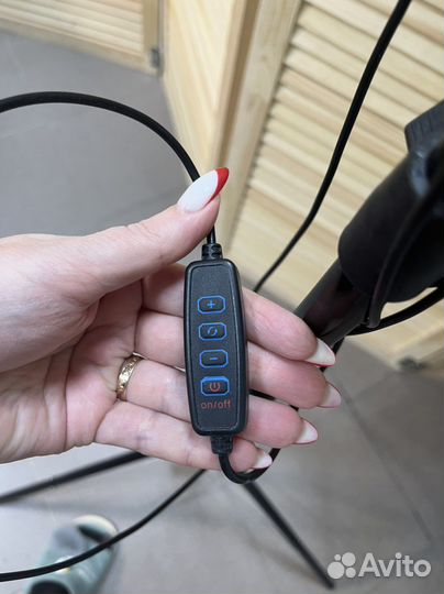 Светодиодная кольцевая лампа