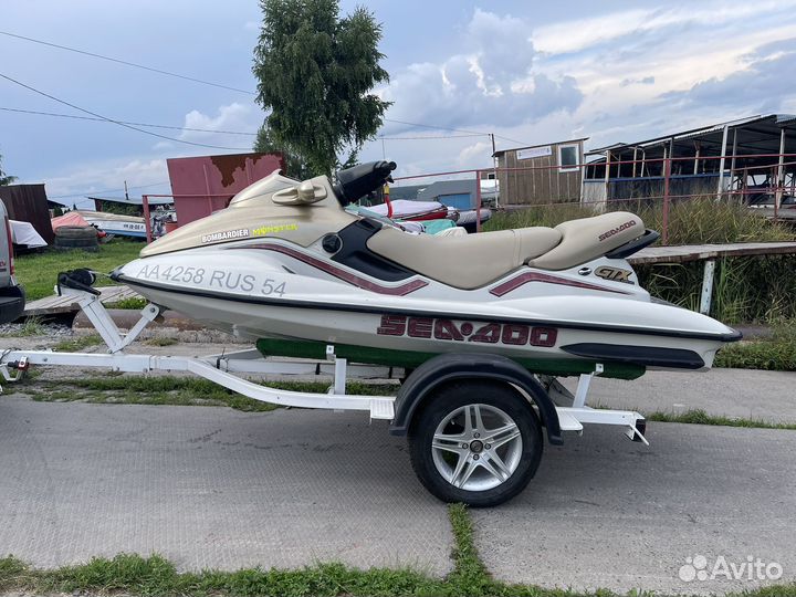 Гидроцикл продам