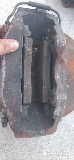 Суппорта brembo 4 поршня