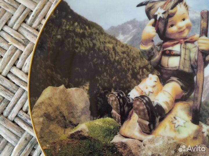 Настенная тарелка Hummel Goebel