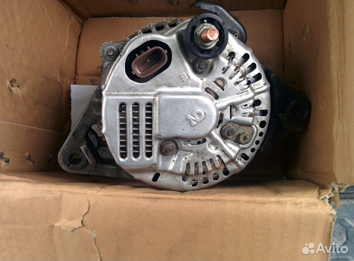 Генератор 37300-4A300 (D4CB, VGT Киа Соренто I)