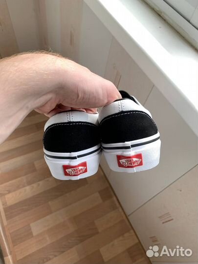 Vans era black marshmallow