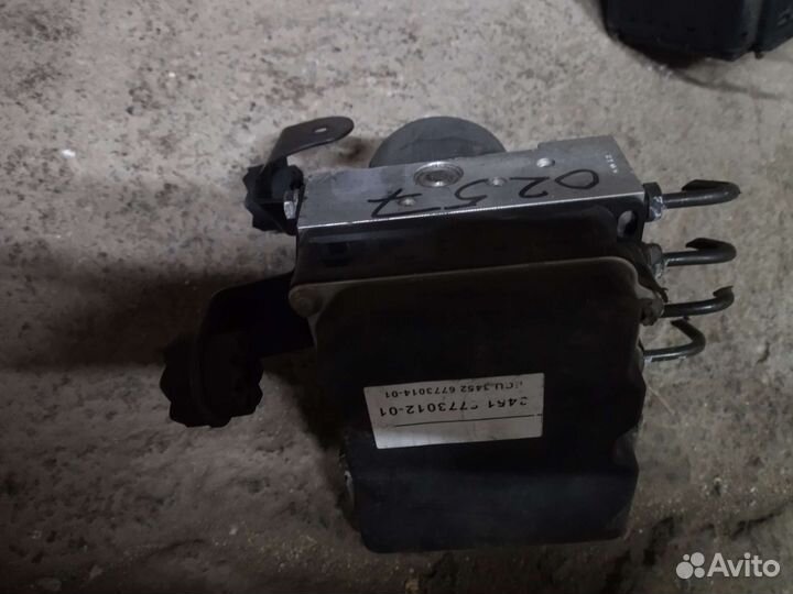 Блок ABS BMW X5 E53 (1999-2006) AM53704481