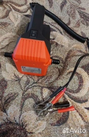 Насос для откачки масла через щуп 12 в