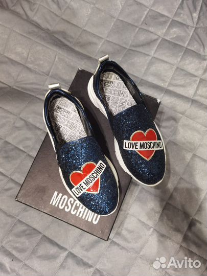 Слипоны Love Moschino