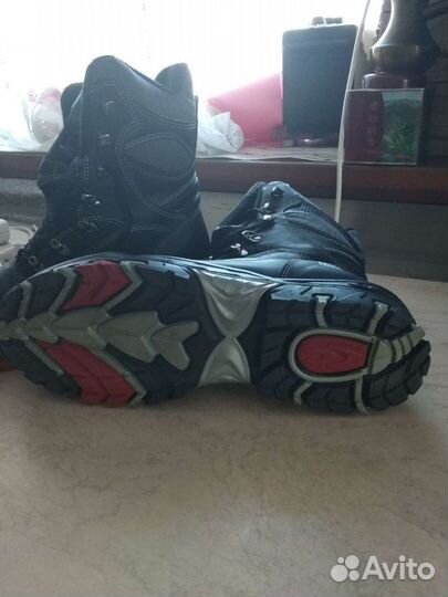 Ботинки трекинговые