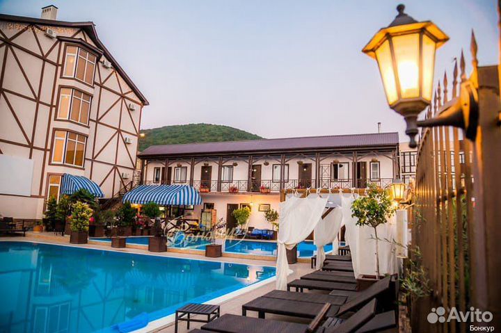 Аниматор -воспитатель в отель