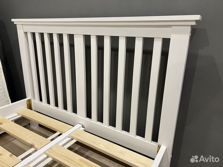 Кровать с матрасом 1200х2000