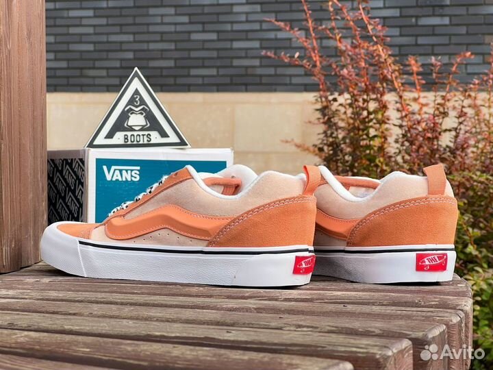 Кроссовки Vans Knu Skool VLT LX «Peach Dust»