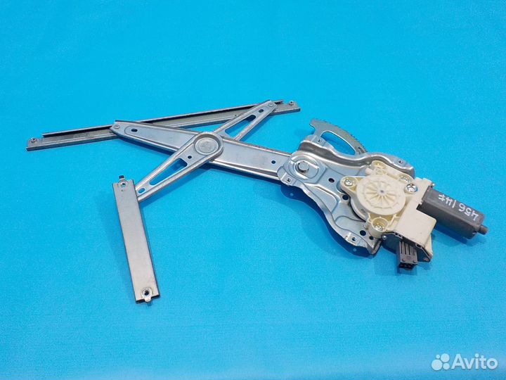 Стеклоподъемник передний левый toyota Avensis (T25