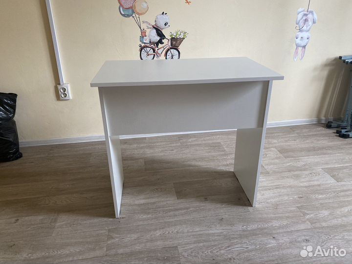 Стол компьютерный, письменный