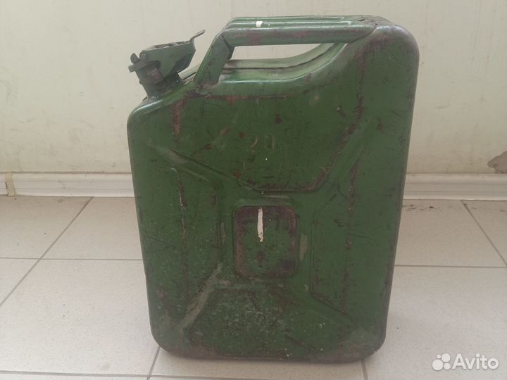 Канистра 20 литров металлические