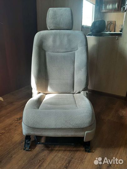 Водительское кресло