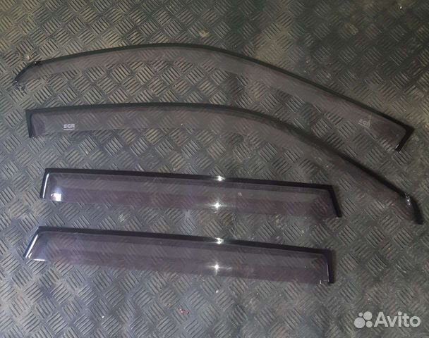 Ветровеки на Suzuki grand vitara