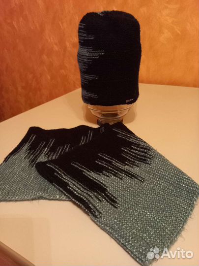 Шапки и наборы женские