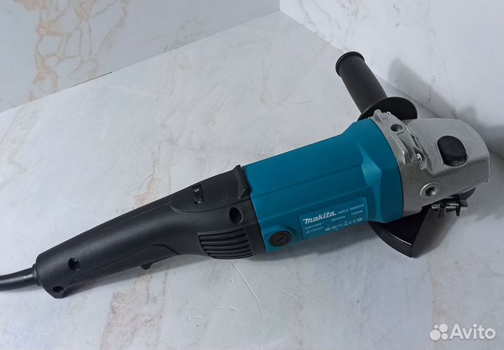 Ушм Makita 180