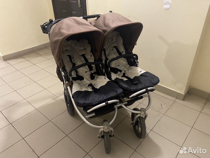 Коляска для двойни / погодок Bumbleride indie Twin