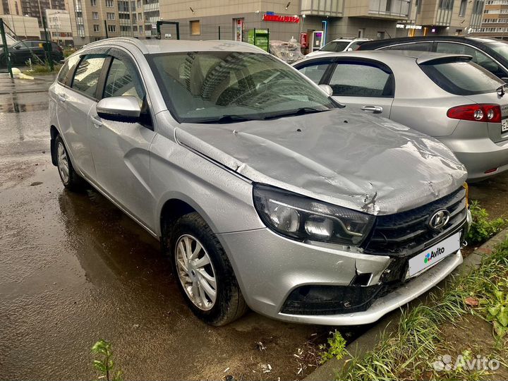 LADA Vesta 1.6 МТ, 2018, битый, 65 000 км