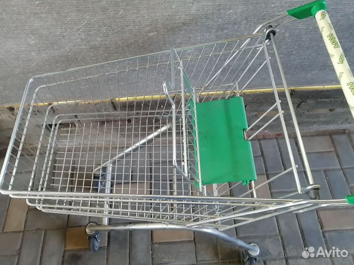 Тележка магазинная