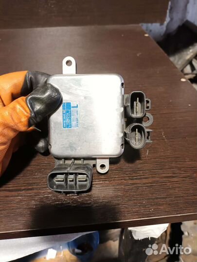 Блок управления вентилятором Toyota Camry Corolla