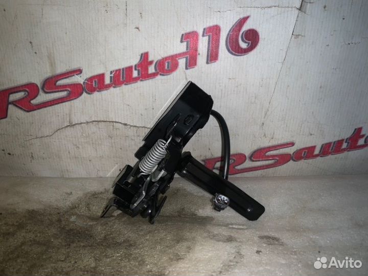 Замок капота Toyota Camry XV50